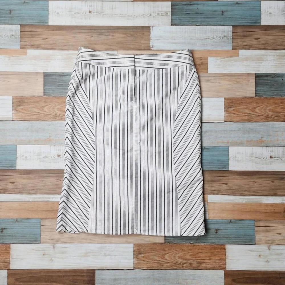 Express Striped Pencil Skirt Navy White Cotton Size 3/4 Office Career Casual